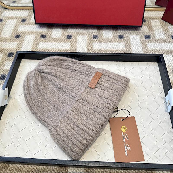 Loro Piana Men's / Women's Cable Knit Cashmere Beanie with Brown Logo Detail in taupe