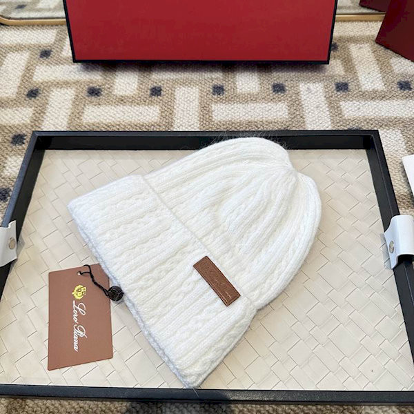Loro Piana Men's / Women's Cable Knit Cashmere Beanie with Brown Logo Detail in white