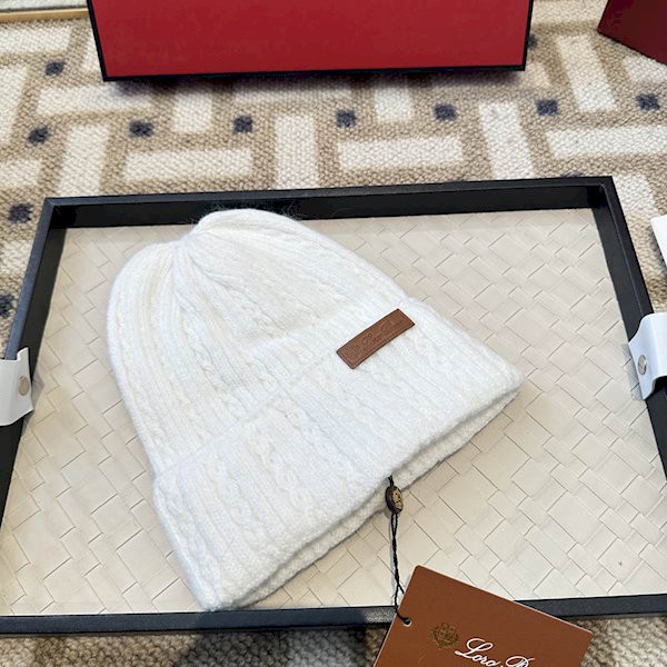 Loro Piana Men's / Women's Cable Knit Cashmere Beanie with Brown Logo Detail in white