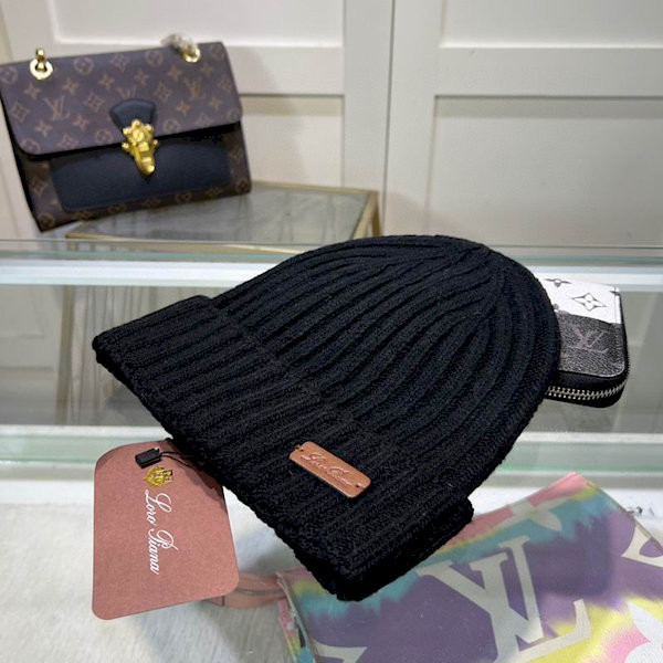 Loro Piana Men's / Women's Cashmere Beanie in black