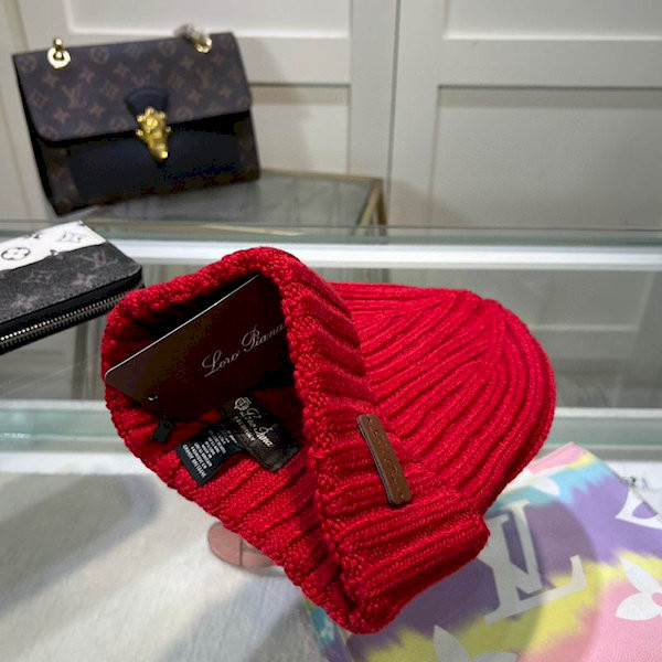 Loro Piana Men's / Women's Cashmere Beanie in red