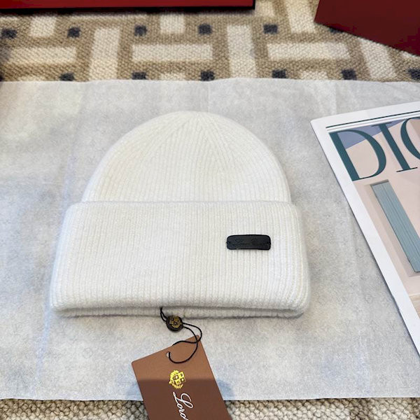 Loro Piana Men's / Women's Cashmere Beanie with Storm System in white