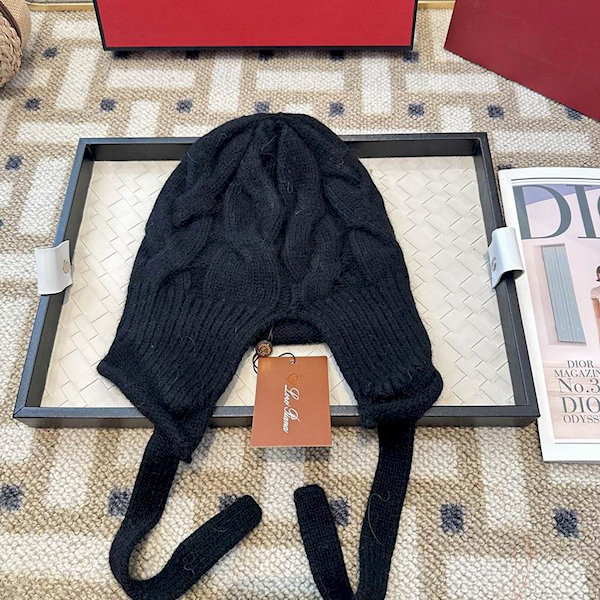 Loro Piana Men's / Women's Cuffed Wool Beanie in black