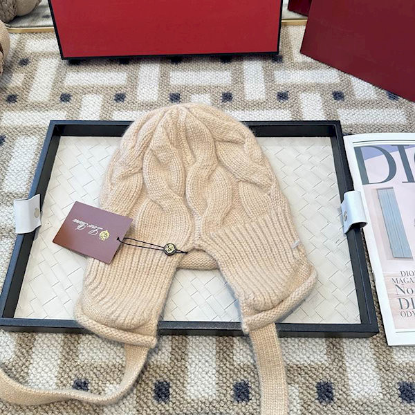 Loro Piana Men's / Women's Cuffed Wool Beanie in dark beige