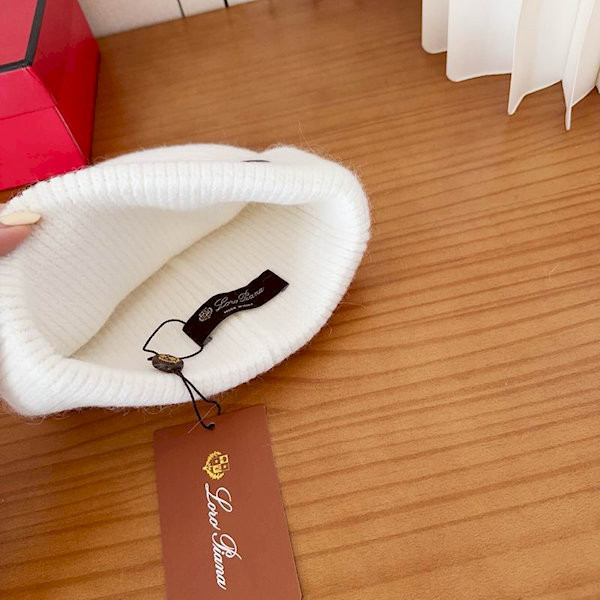Loro Piana Men's / Women's Fine Rib Knit Blend Beanie with Logo Tag in white