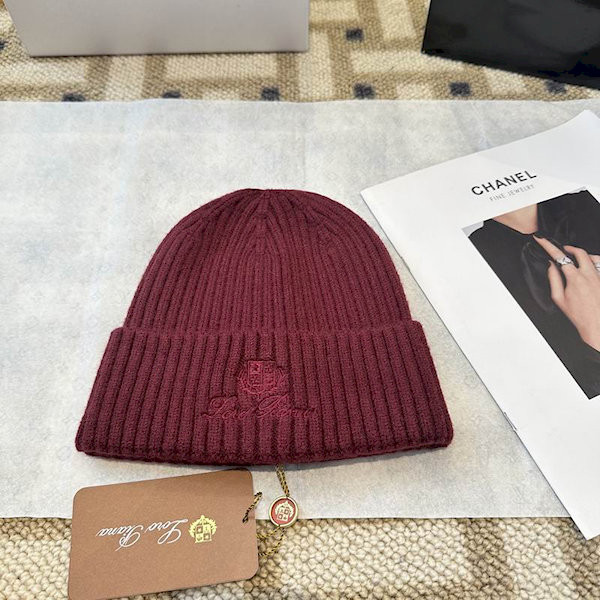 Loro Piana Men's / Women's Ribbed Knit Beanie in burgundy