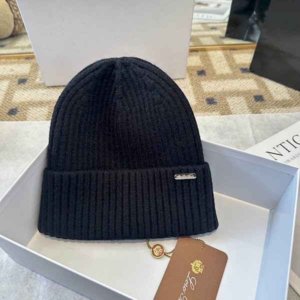 Loro Piana Men's / Women's Ribbed Cashmere Beanie in black