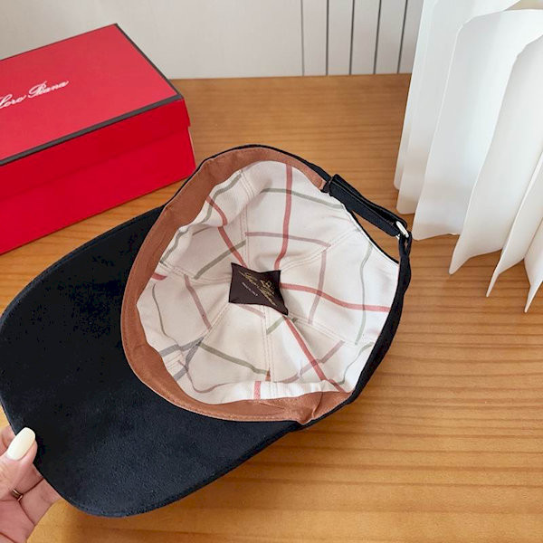 Loro Piana Suede Baseball Cap with Adjustable strap in black