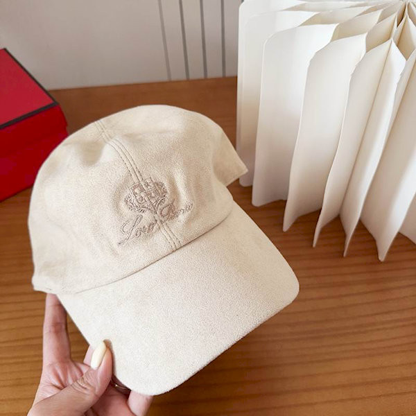 Loro Piana Suede Baseball Cap with Adjustable strap in white