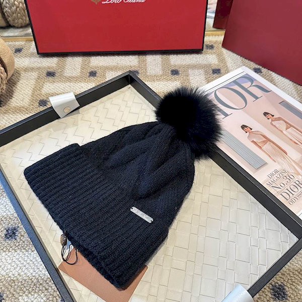 Loro Piana Women's Cashmere Chunky Cable Knit Beanie with Pom-Pom in Black