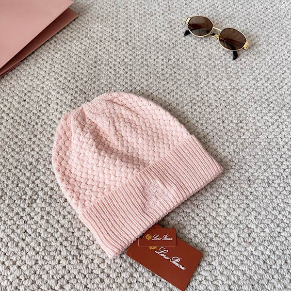 Loro Piana Women's Jungfrau Baby Cashmere Beanie in pink