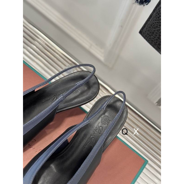 Loro Piana Women's Rebecca Barefoot Sandals / Black