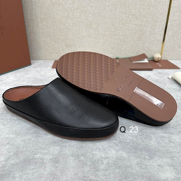 Loro Piana Women's Cowhide Sandals / Black With Air Holes