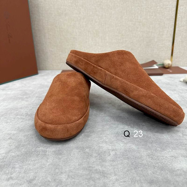 Loro Piana Women's Suede Sandals / Orange