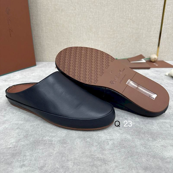 Loro Piana Women's Cowhide Sandals / Navy Blue