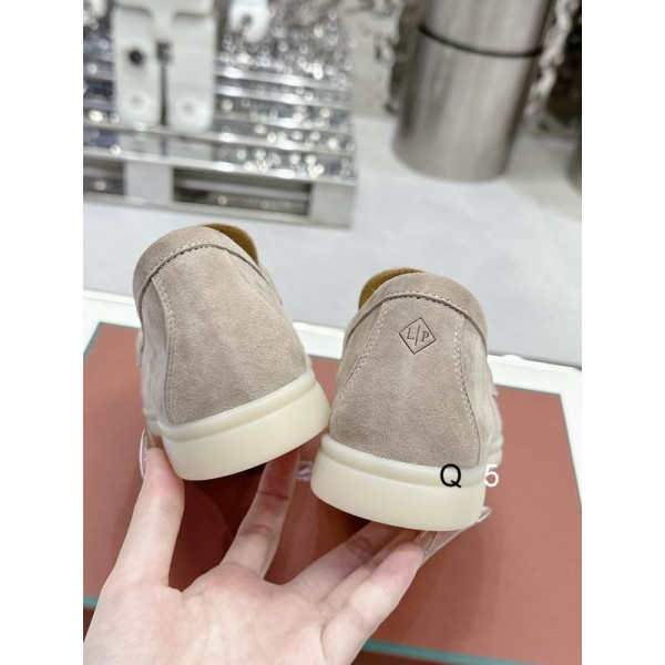 Loro Piana Women's Summer Charms Walk Moccas/ Flat Shoes / Apricot