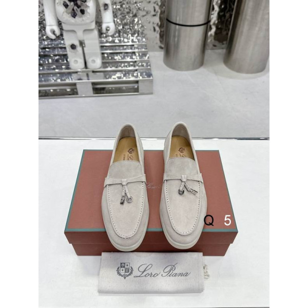 Loro Piana Women's Summer Charms Walk Moccas/ Flat Shoes / Off-White