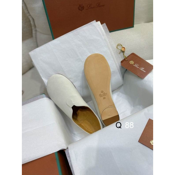 Loro Piana Women's Floaty Flat Shoes / Creamy White