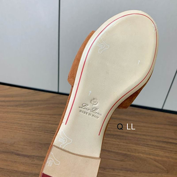 Loro Piana Women's Summer Charms Flat Sandals / Light Brown